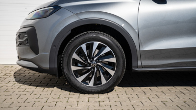 VW T-Roc 1.5 eTSI Life (pohľad do interiéru)