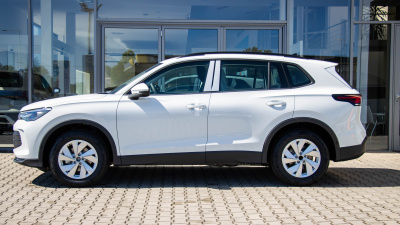 VW Tiguan 1.5 eTSI Trend (pohľad zboku)