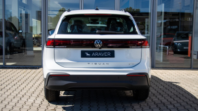 VW Tiguan 1.5 eTSI Trend (pohľad do interiéru)