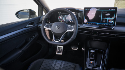 VW Golf 1.5 eTSI R-line Limited