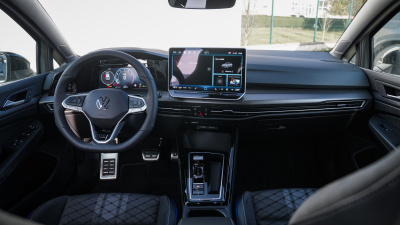 VW Golf 1.5 eTSI R-line Limited