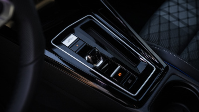 VW Golf 1.5 eTSI R-line Limited