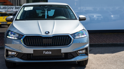 Škoda Fabia 1.0 MPI Essence (pohľad zozadu)