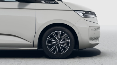 VW Multivan Bulli Long 2.0 TDI (pohľad do interiéru)