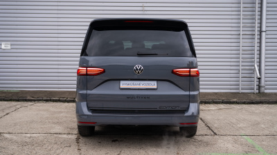 Volkswagen  Multivan Bulli 2.0 TDI  (pohľad zozadu)