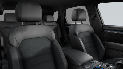 VW Touareg 3.0 TDI R-Line Limited (pohľad do interiéru)
