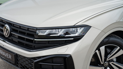 VW Touareg 3.0 TDI R-Line Final Edition (pohľad do interiéru)