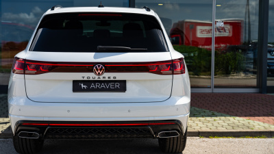 VW Touareg 3.0 TDI R-Line Final Edition (pohľad do interiéru)
