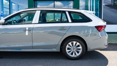 Škoda Octavia Combi 1.5 TSI Extra (pohľad do interiéru)