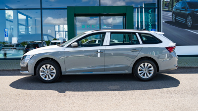 Škoda Octavia Combi 1.5 TSI Extra (pohľad do interiéru)