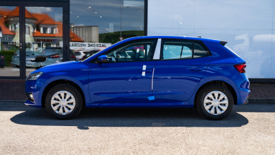 Škoda Fabia 1.0 MPI Essence (pohľad zozadu)