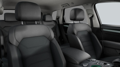 VW Touareg 3.0 TDI Premium Limited (pohľad do interiéru)