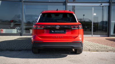 VW Tiguan 1.5 TSI Limited (pohľad do interiéru)