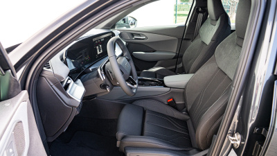 AUDI Q3 Sportback 2.0 TFSI Quattro (pohľad zboku)