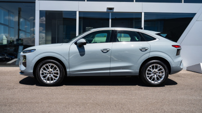 AUDI Q3 Sportback 1.5 TFSI (pohľad spredu)