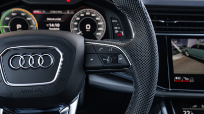 AUDI Q7 3.0 TFSIe Quattro S line 