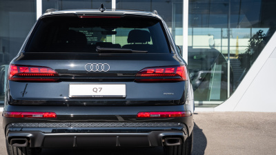 AUDI Q7 3.0 TFSIe Quattro S line 