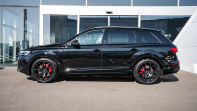 AUDI Q7 3.0 TFSIe Quattro S line  (pohľad zozadu)