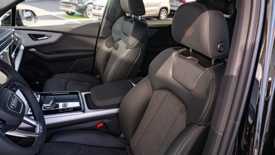 AUDI Q7 3.0 TFSIe Quattro S line 