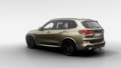 BMW X5 40d xDrive (pohľad zboku)