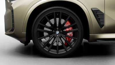 BMW X5 40d xDrive (pohľad spredu)