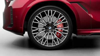BMW X6 30d xDrive (pohľad spredu)