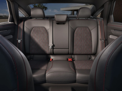 AUDI A6 Limuzína 2.0 TFSIe Quattro  (pohľad do interiéru)