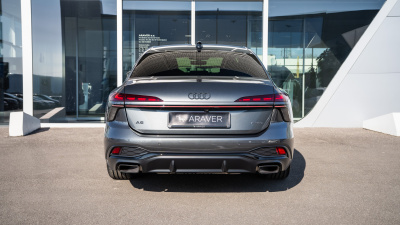 AUDI A6 Limuzína 2.0 TFSIe Quattro  (pohľad spredu)
