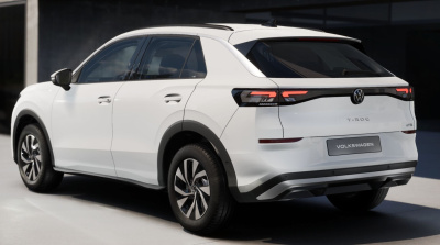 VW T-Roc 1.5 eTSI Trend (pohľad zozadu)
