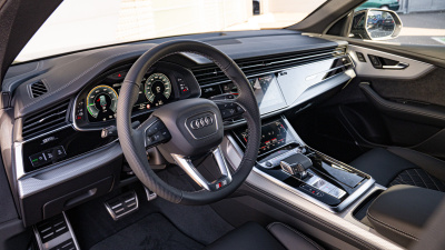 AUDI Q8 3.0 TFSIe Quattro PHEV 