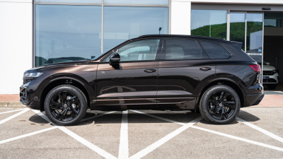 VW Touareg 3.0 TDI R-Line Final Edition (pohľad zboku)
