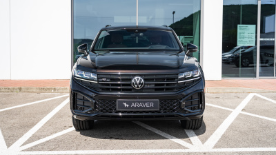 VW Touareg 3.0 TDI R-Line Final Edition (pohľad zozadu)