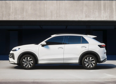 VW T-Roc 1.5 eTSI Style (pohľad zboku)