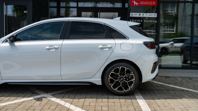 Kia Ceed 1.5 T-GDi GT-Line (pohľad do interiéru)