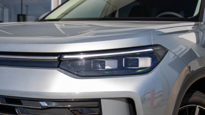 VW Tayron 2.0 TSI Elegance 4x4 (pohľad zboku)