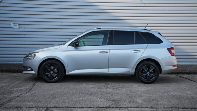 Škoda Fabia Combi 1.0 TSI JOY (pohľad zozadu)