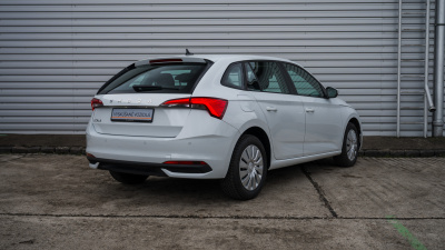 Škoda Scala 1.0 TSI Selection (pohľad spredu)