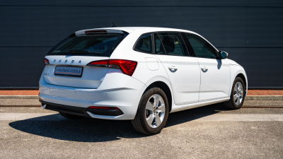 Škoda Scala 1.0 TSI Selection (pohľad do interiéru)