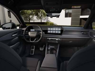 AUDI Q3 2.0 TFSI Quattro (pohľad do interiéru)