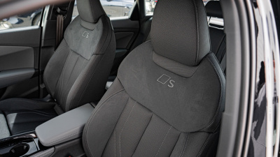 AUDI Q3 2.0 TFSI Quattro (pohľad zozadu)