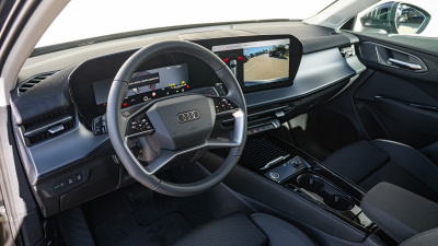 AUDI Q3 Sportback 1.5 TFSI (pohľad zboku)