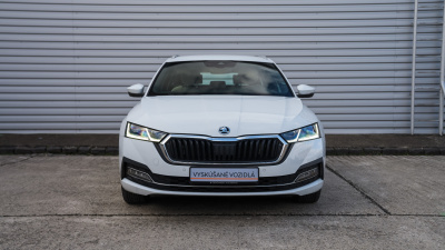 Škoda Octavia Combi 2.0 TDI STYLE (pohľad zboku)