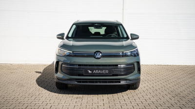 VW Tiguan 1.5 eTSI Limited (pohľad zboku)