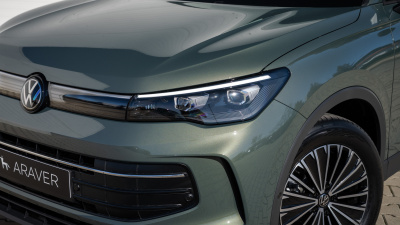 VW Tiguan 1.5 eTSI Limited (pohľad do interiéru)