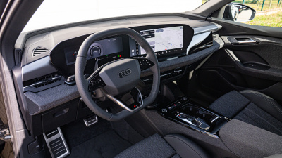 AUDI Q6 e-tron Quattro (pohľad zboku)