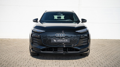AUDI Q6 e-tron Quattro (pohľad do interiéru)