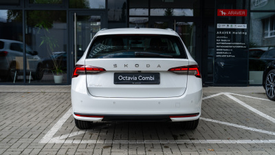 Škoda Octavia Combi 2.0 TDI Top Selection (pohľad spredu)