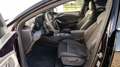 AUDI A6 Sportback e-tron (pohľad zboku)