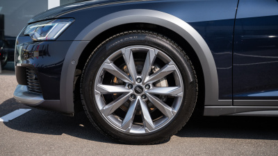 AUDI A6 Allroad 2.0 TDI Quattro (pohľad do interiéru)