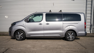 Toyota Proace Verso 2.0 D  (pohľad zboku)